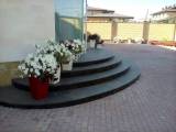 Крыльцо полукруглое из гранита