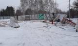 Монтаж стелы "Город трудовой доблести" в г.Омске